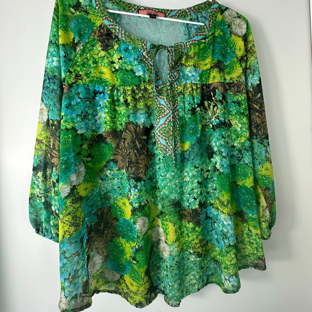 🩷 Elegant Green Floral Women's Blouse
